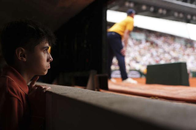 标赛青年 标赛青年