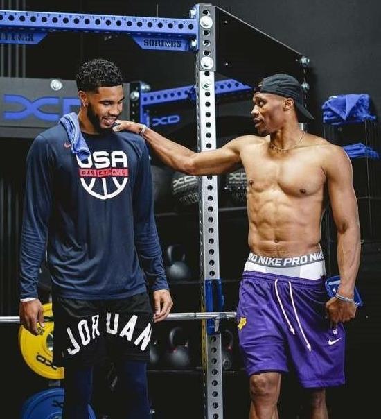 我们就在现 我们就在现